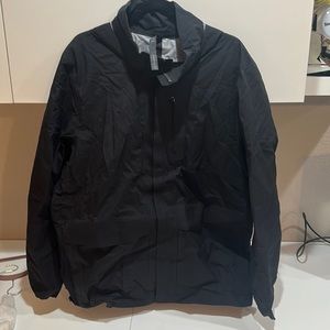 Lululemon Men’s outer wear wind and rain jacket XXL never worn
